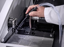 Accutom100 Built-in flushing gun